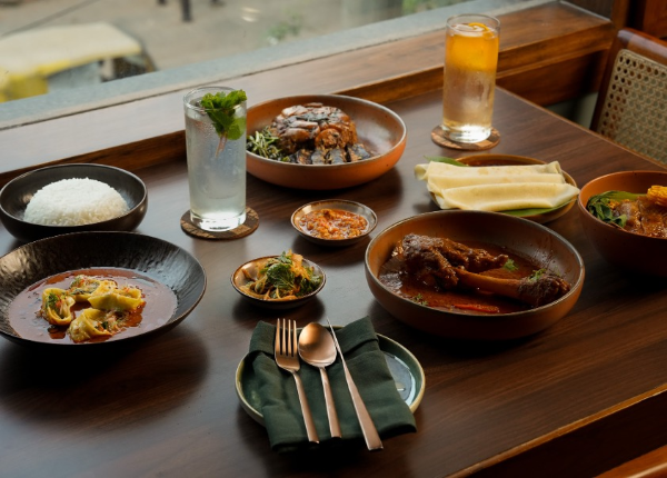 Lunch Service at Bar Sama's Dining Room image